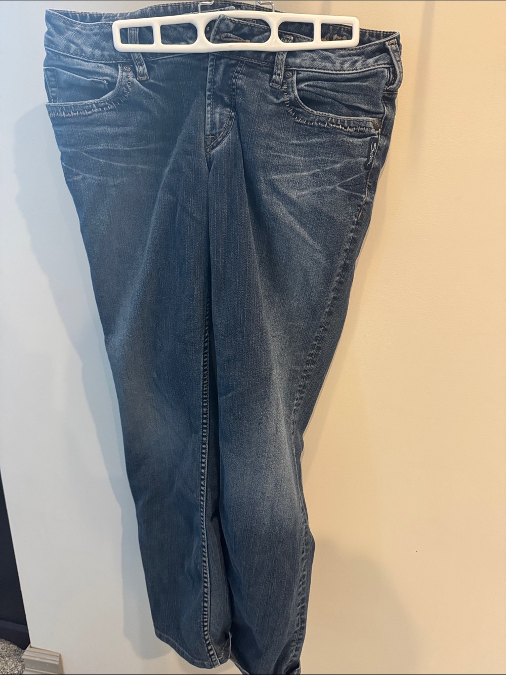 Silver Jeans Women’s Boot Cut Dark Blue Denim Jeans